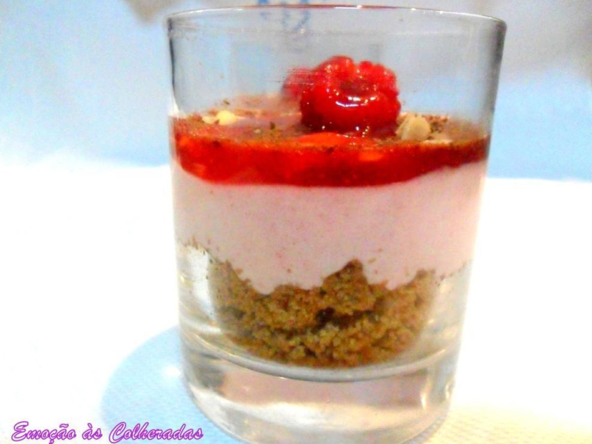 Sobremesa de Iogurte de Morango