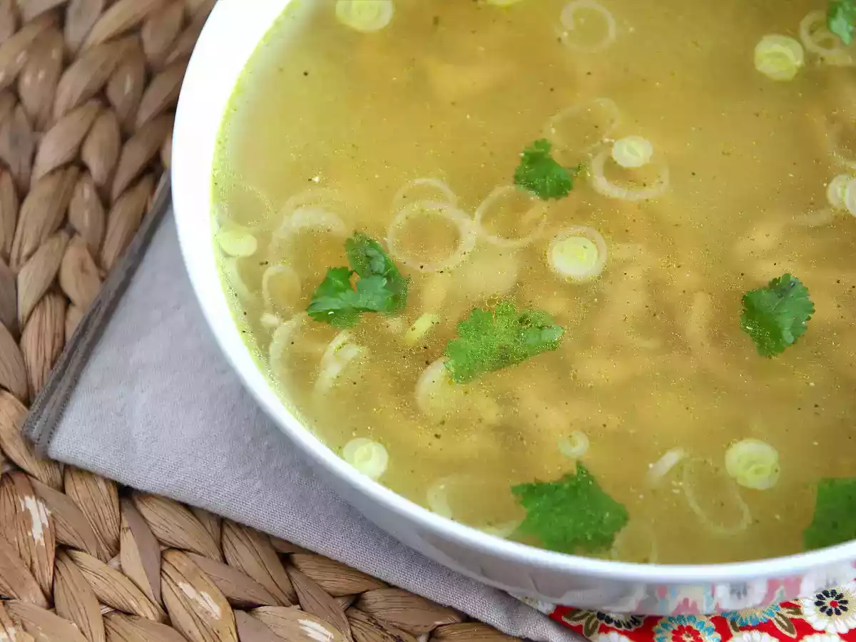 Sopa asiática com frango - foto 3