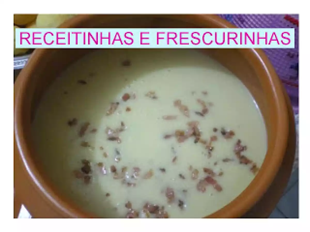 Sopa Creme de couve-flor para o Dia Branco