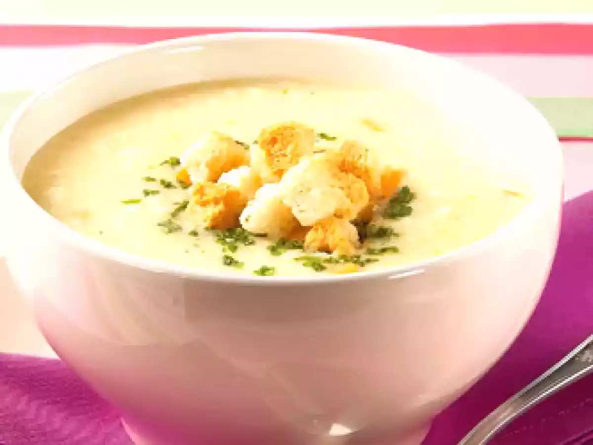 Sopa cremosa de queijo