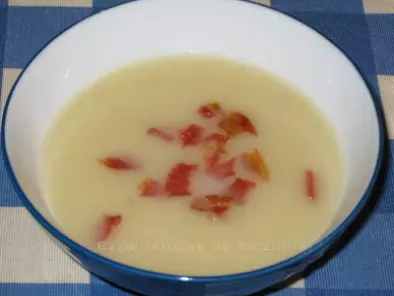 Sopa de Alho Francês e Batata com Bacon
