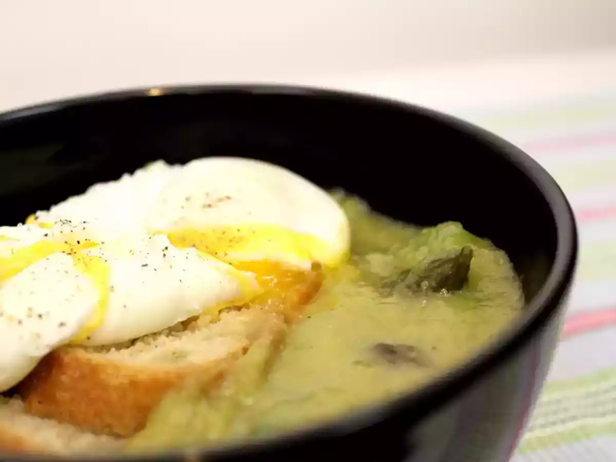Sopa de Aspargos com Ovo Poché - foto 2