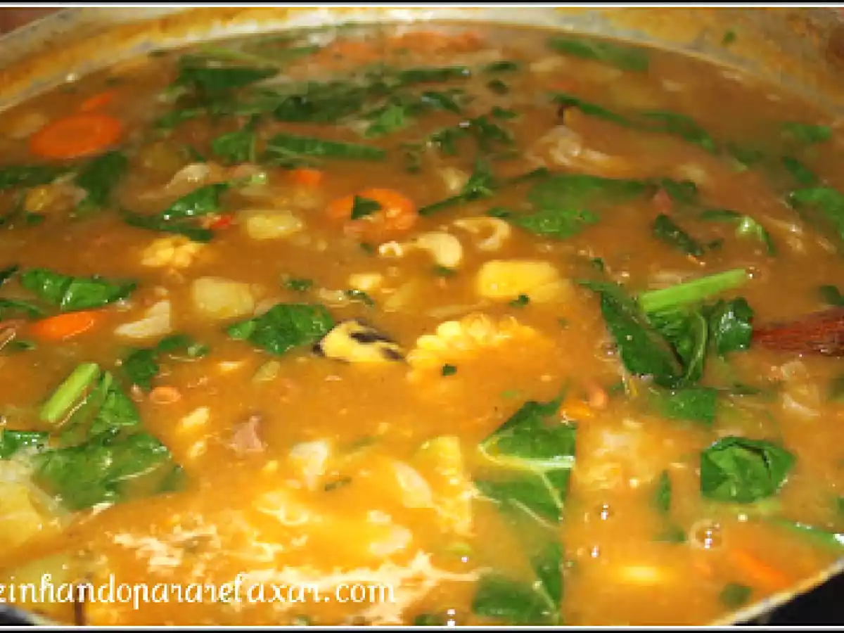 Sopa de banana da terra e milho para curar a ressaca