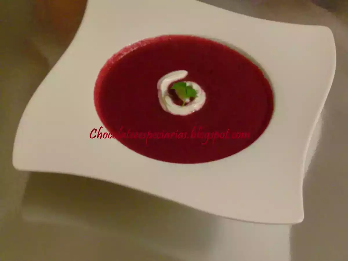SOPA DE BETERRABA COM IOGURTE GREGO - foto 2