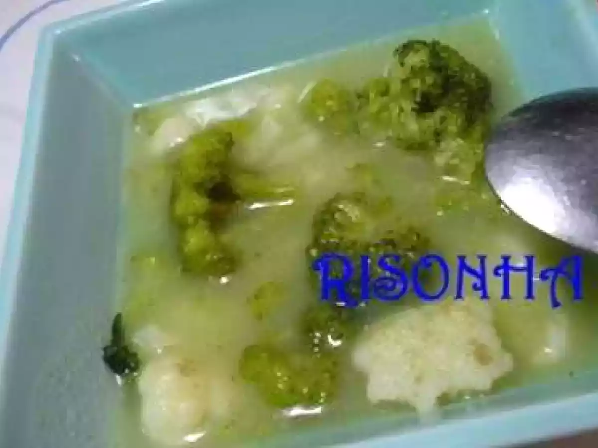 Sopa de bróculos e couve flor - foto 2