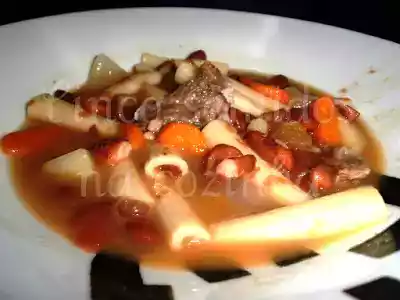 Sopa de carne à portuguesa