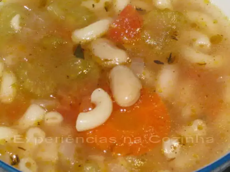 Sopa de Feijão Branco com Massa - foto 2