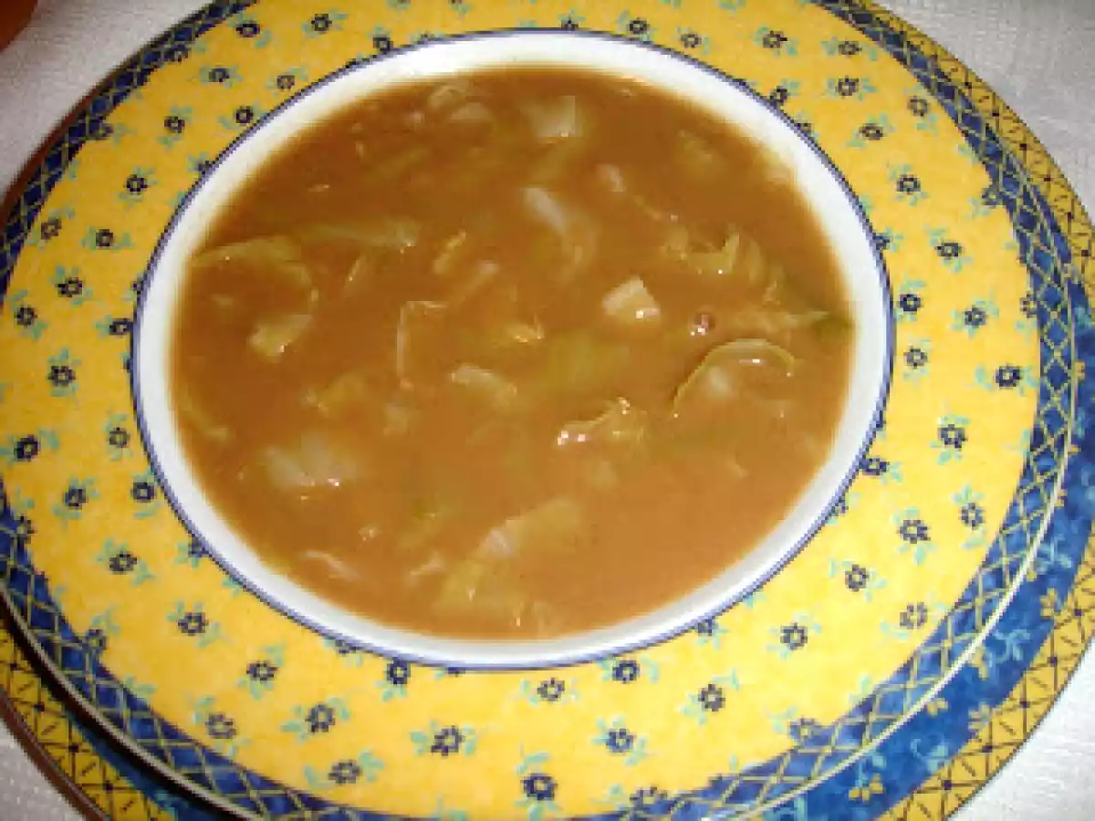 Sopa de Feijão com Couve Coração