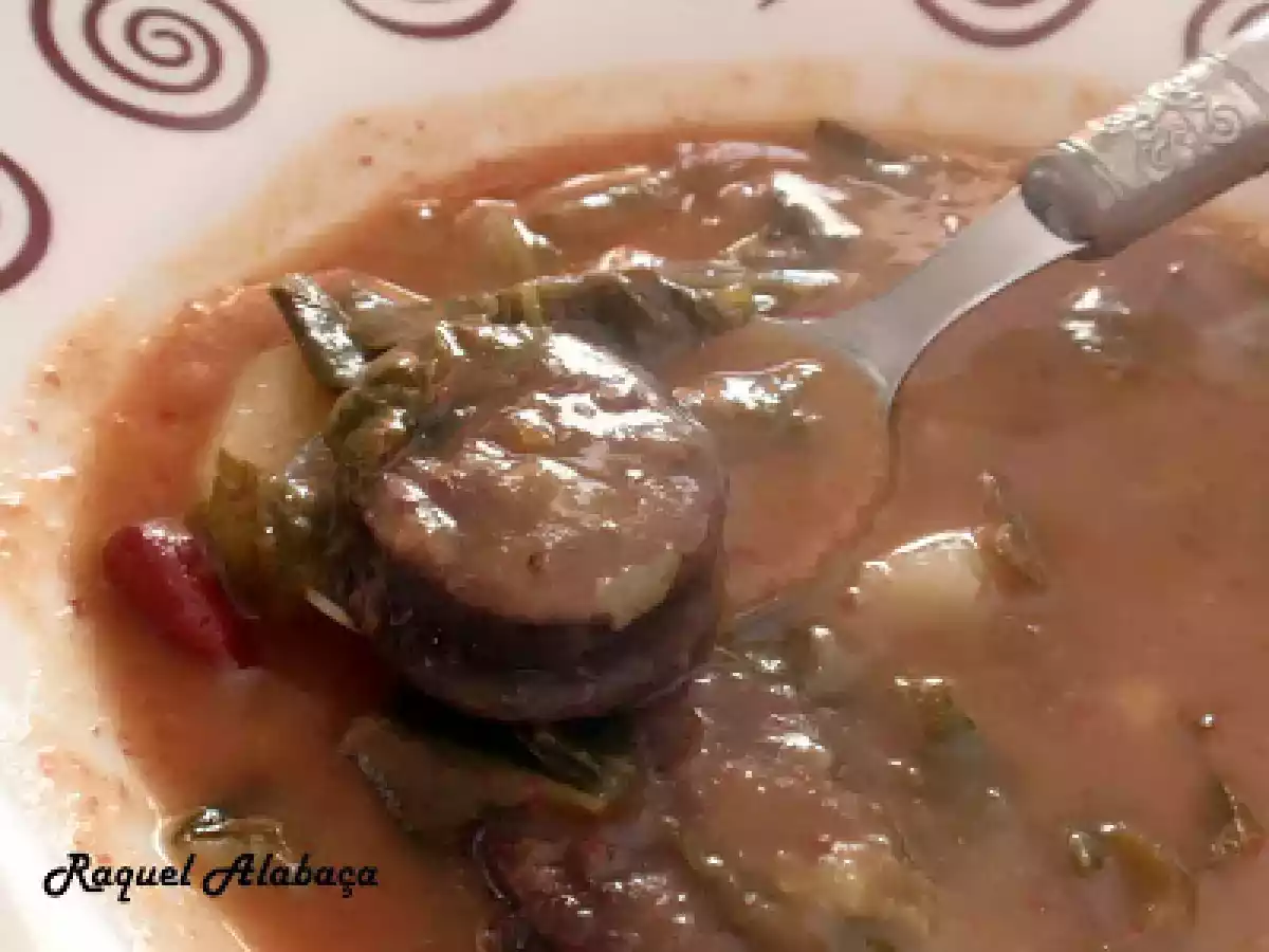 Sopa de Feijão Encarnado e Couves