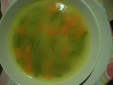 Sopa de feijão verde.