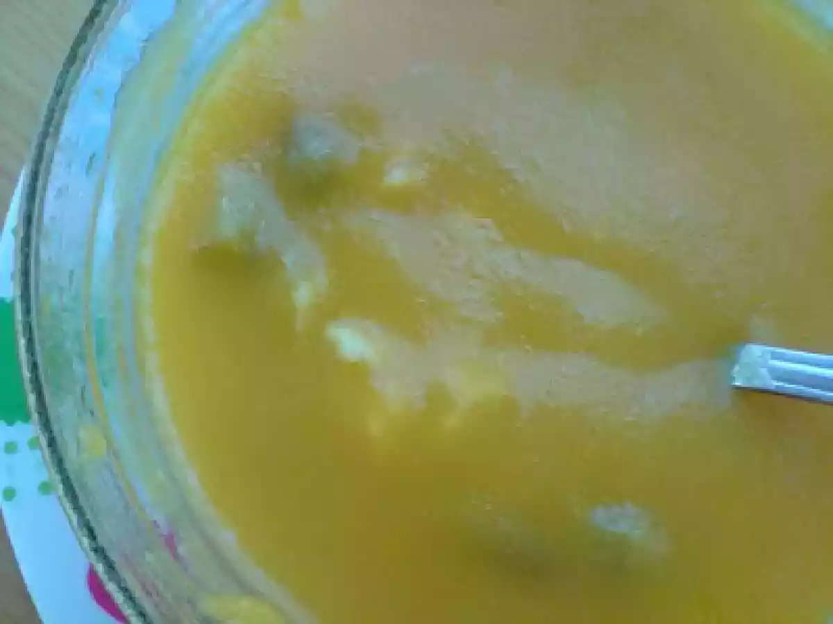 Sopa de feijão verde e estrelinhas