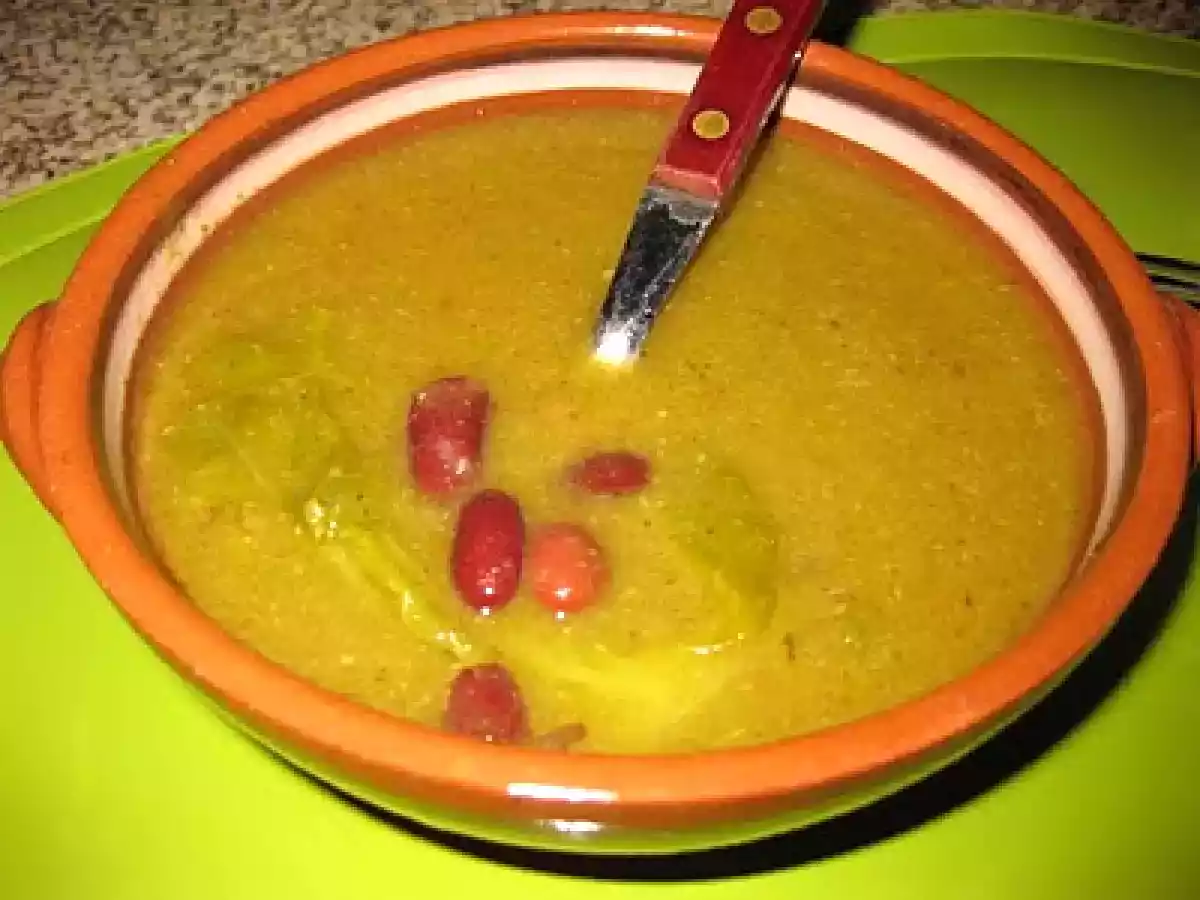 SOPA DE FEIJÃO VERMELHO E COUVE - foto 2