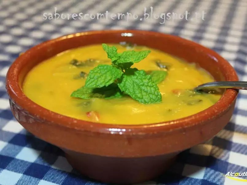 Sopa de grão com espinafres e pimento vermelho - foto 2