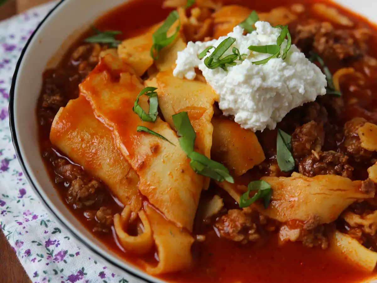 Sopa de lasanha com carne, ricota e parmesão - foto 3