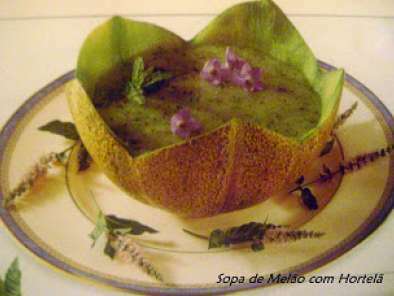 Sopa de Melão com Hortelã