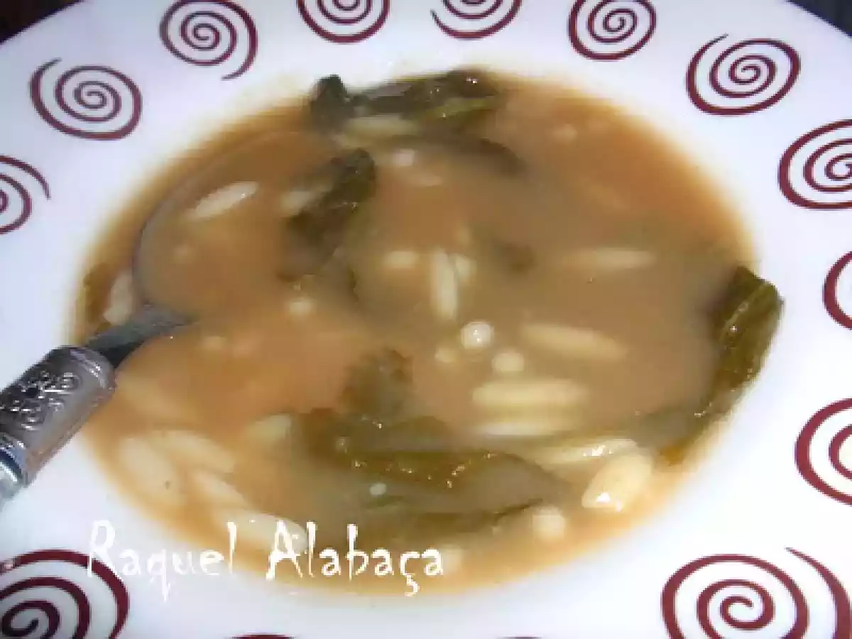 Sopa de Nabiças, com batata doce e massa