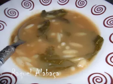 Sopa de Nabiças, com batata doce e massa