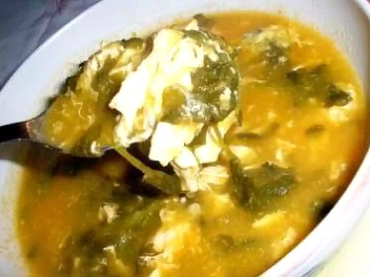 Sopa de tomate com agrião e ovo - foto 2
