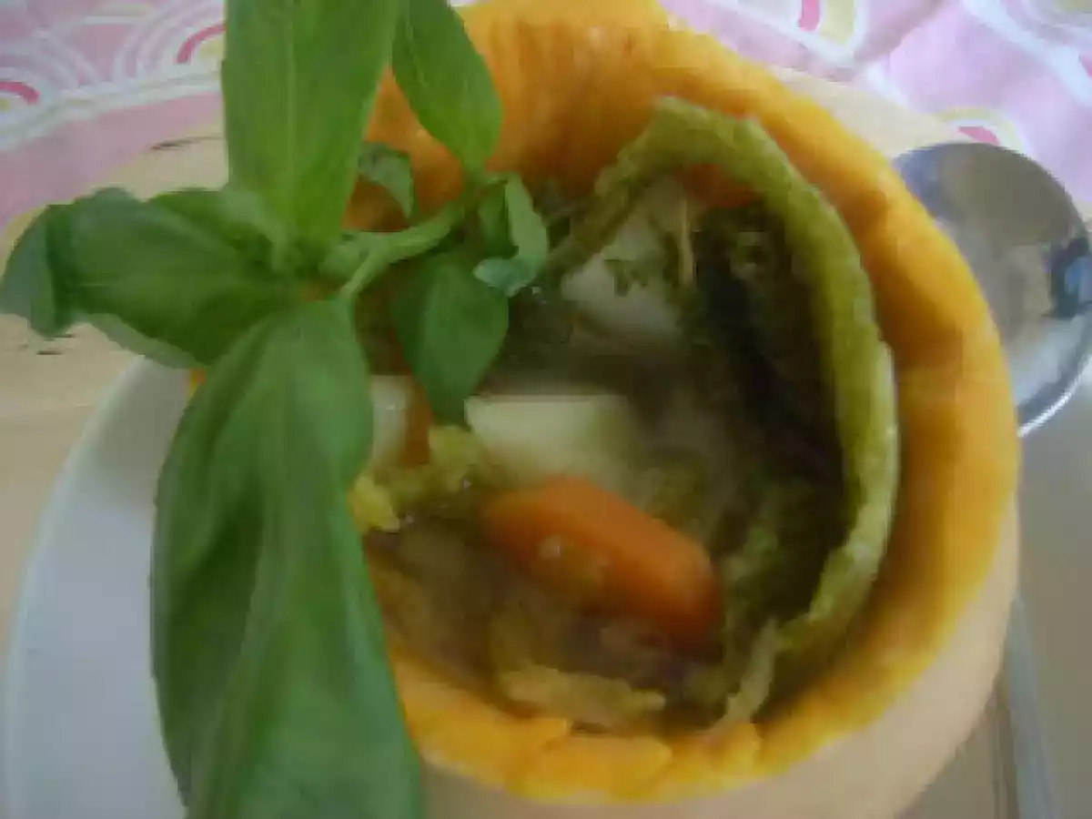 Sopa de vegetais na cabaça... - foto 3
