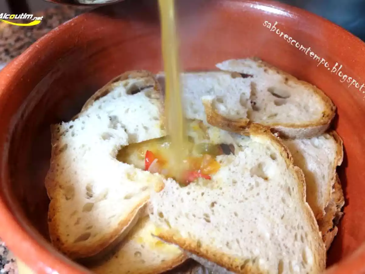 Sopas de Tomate com ovos escalfados - foto 2