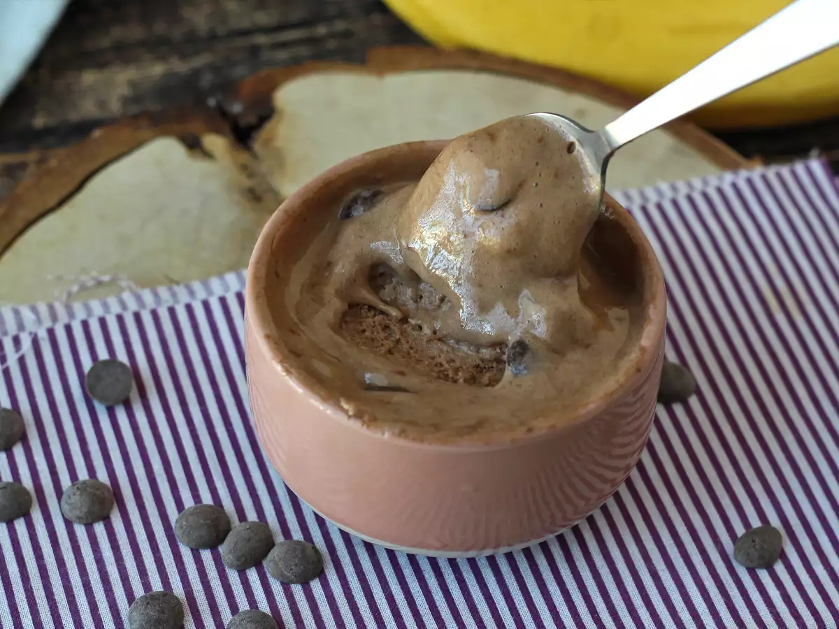 Sorvete de Whey com chocolate superproteico: cremoso e pronto em 5 minutos! - foto 5