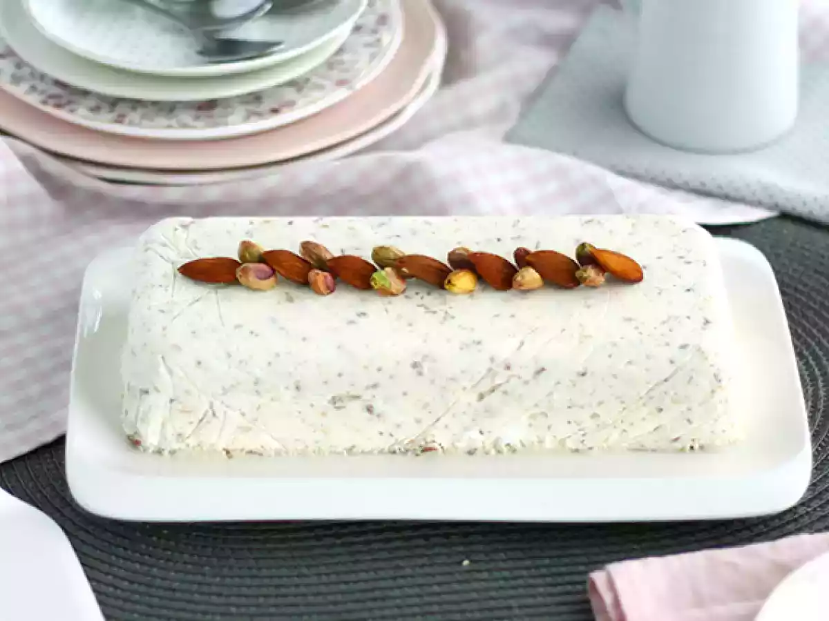 Sorvete Nougat (gelado de avelã e mel) - foto 2