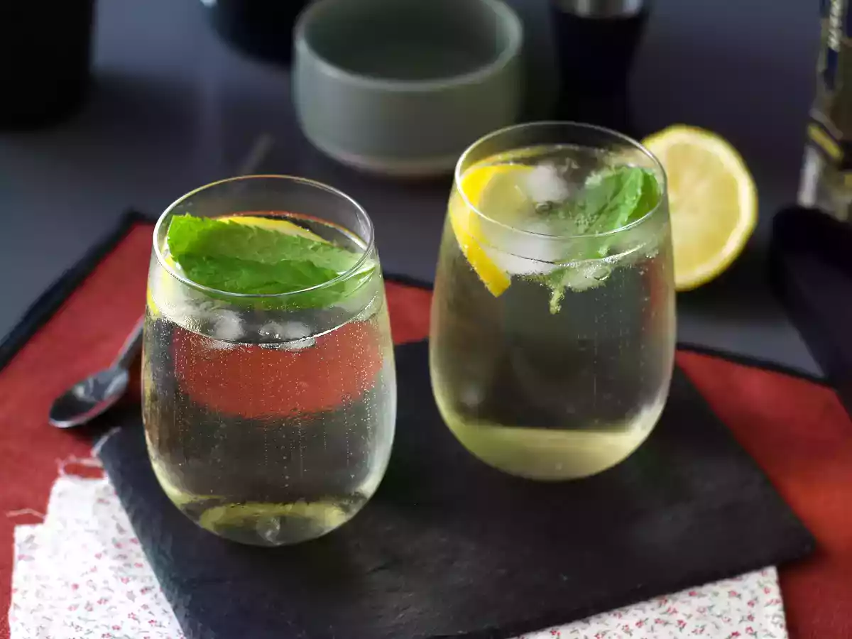 Spritz St-Germain, feito com licor de flor de sabugueiro - foto 3
