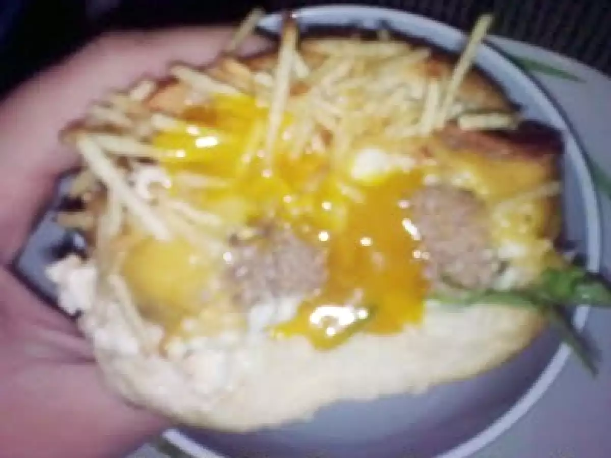 Super Eggsplosion com hambúrguer caseiro e batatas crocantes igual a do McDonald's! - foto 2