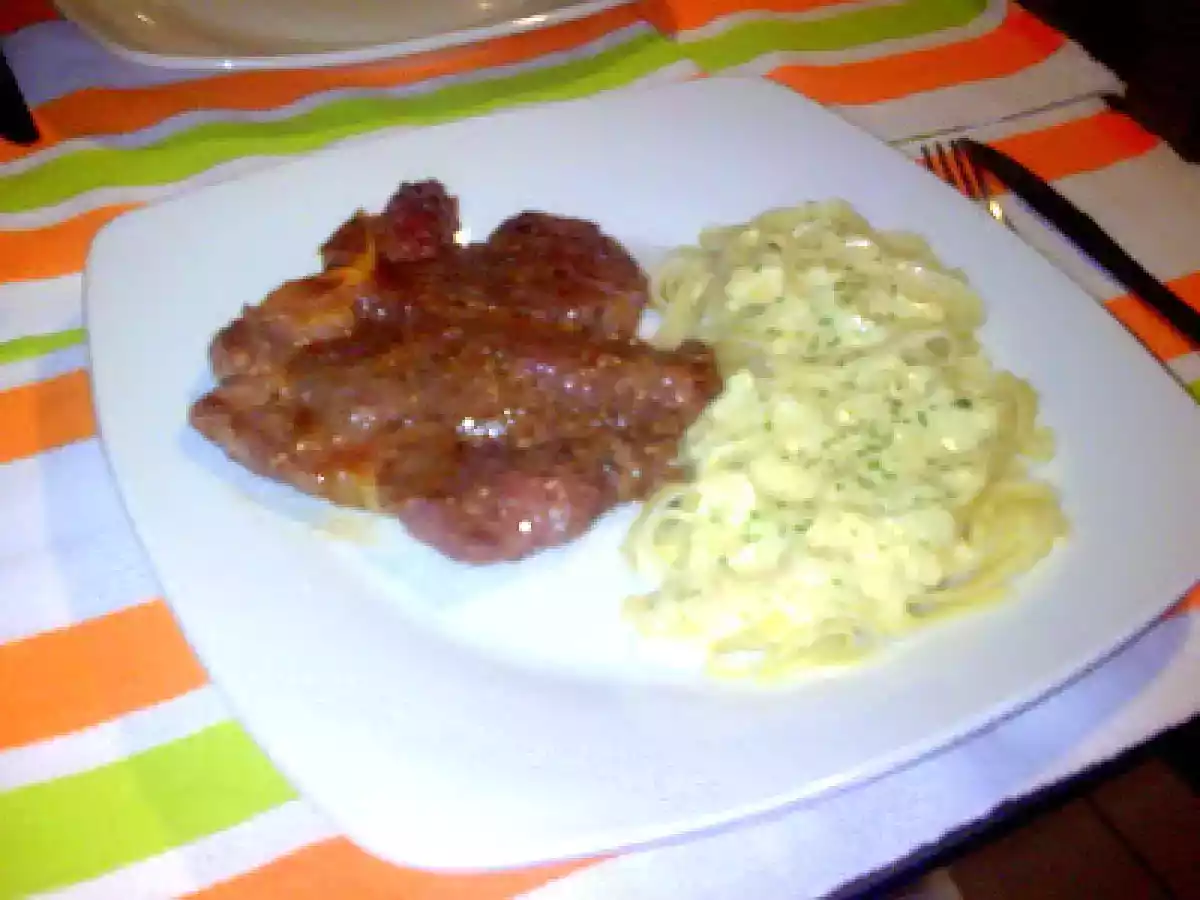 T-Bone Steak com Tagliatelle Alfredo