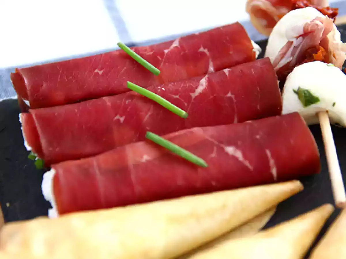 Tábua de frios (carnes frias com queijo) - foto 5