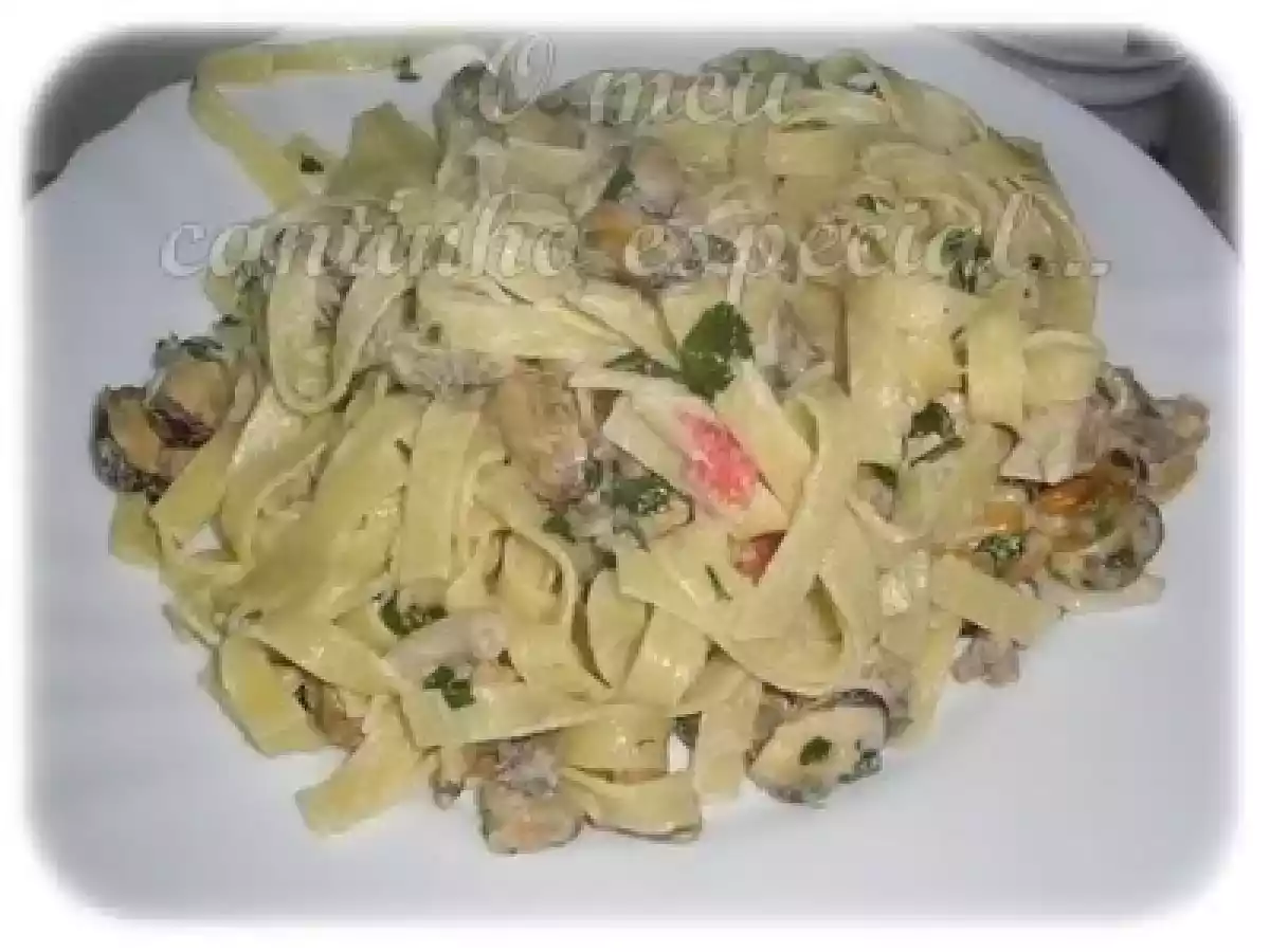 Tagliatelle com Cocktail de Marisco em Molho de Natas - foto 2