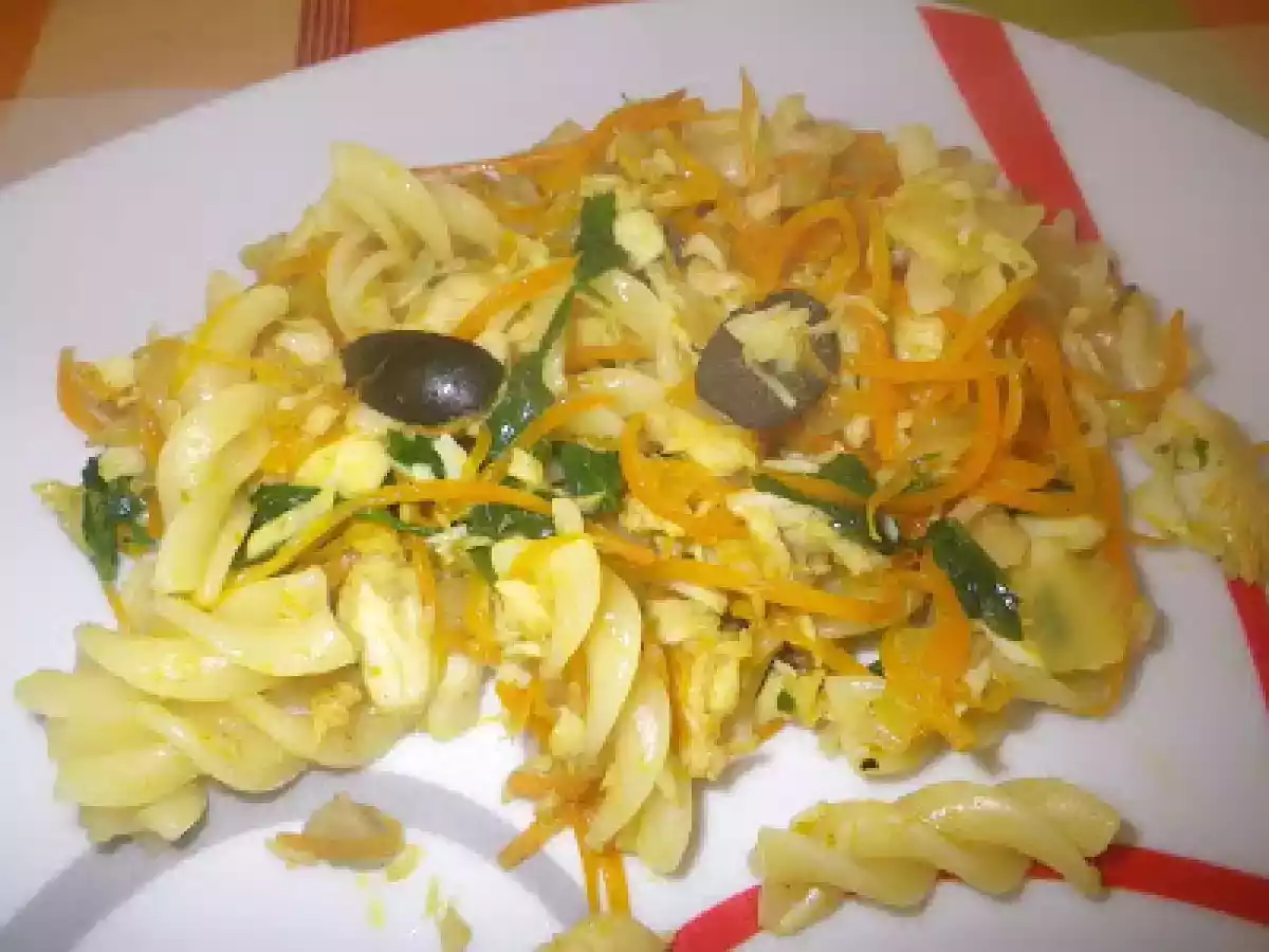 Tagliatelle com pescada e vinho branco