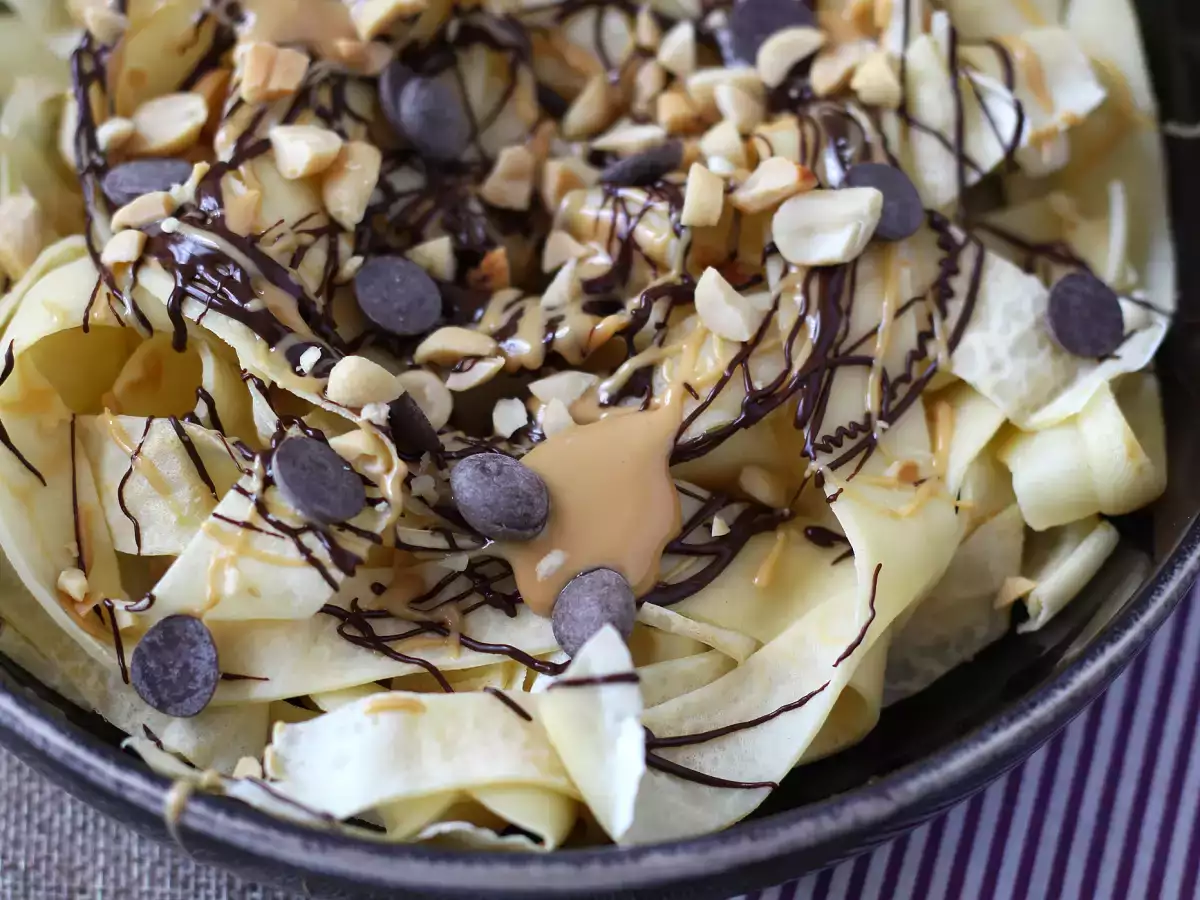 Tagliatelle de panqueca com chocolate e amendoim! - foto 2