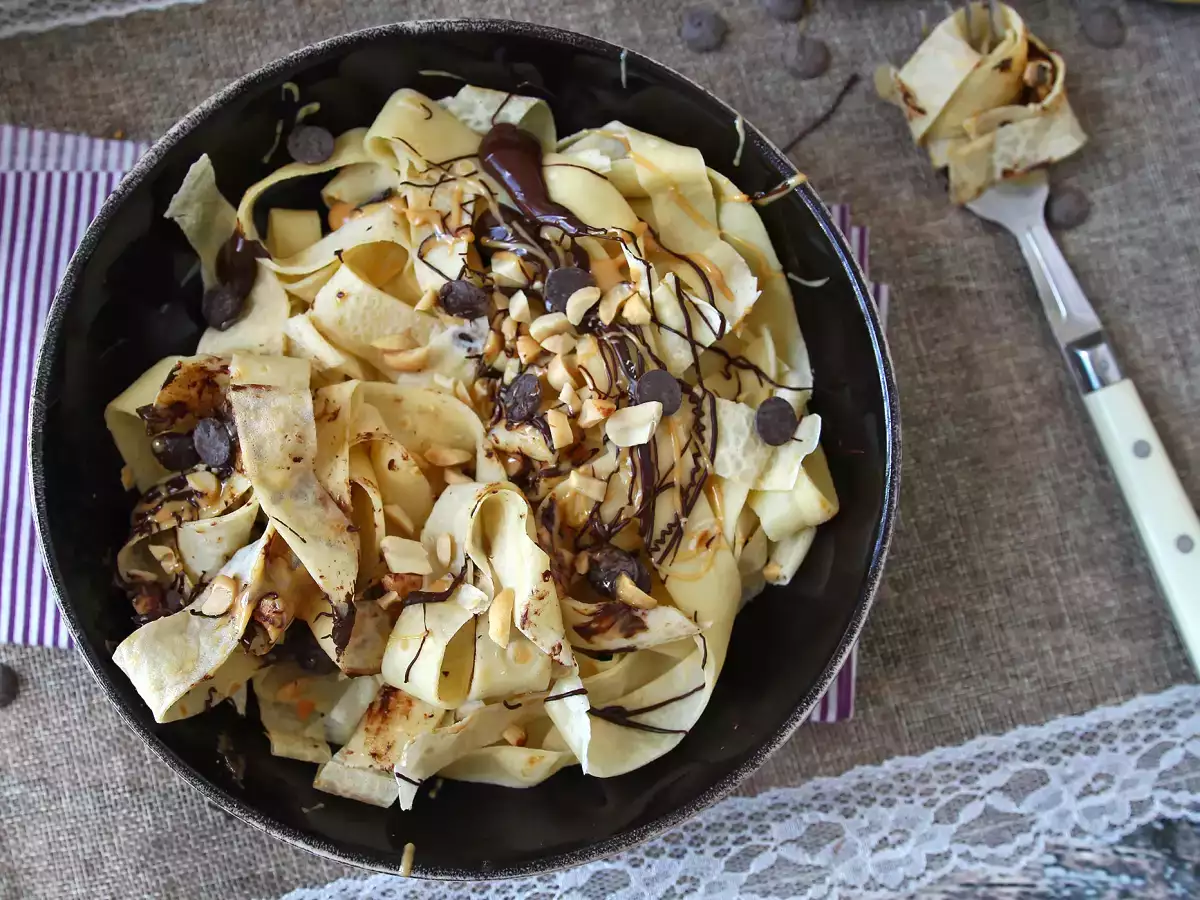 Tagliatelle de panqueca com chocolate e amendoim! - foto 4