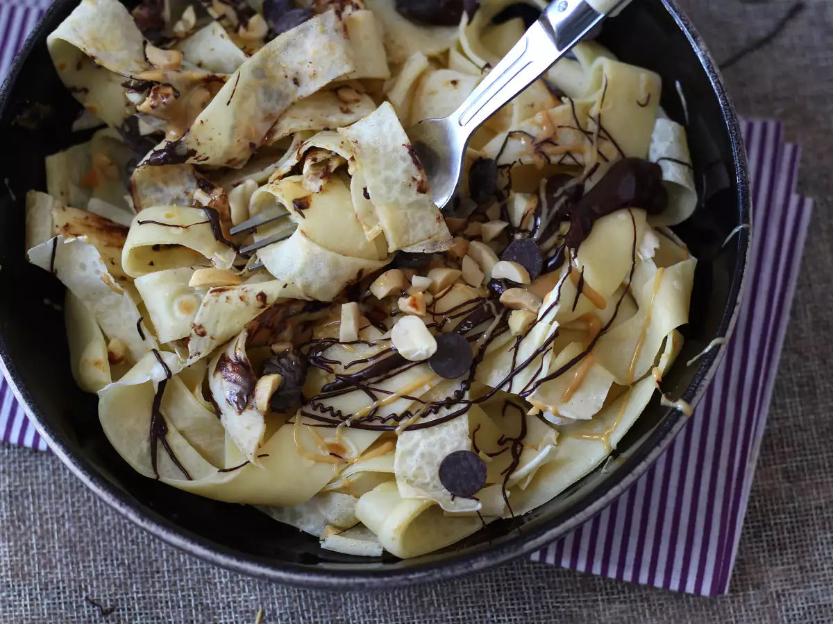 Tagliatelle de panqueca com chocolate e amendoim! - foto 7