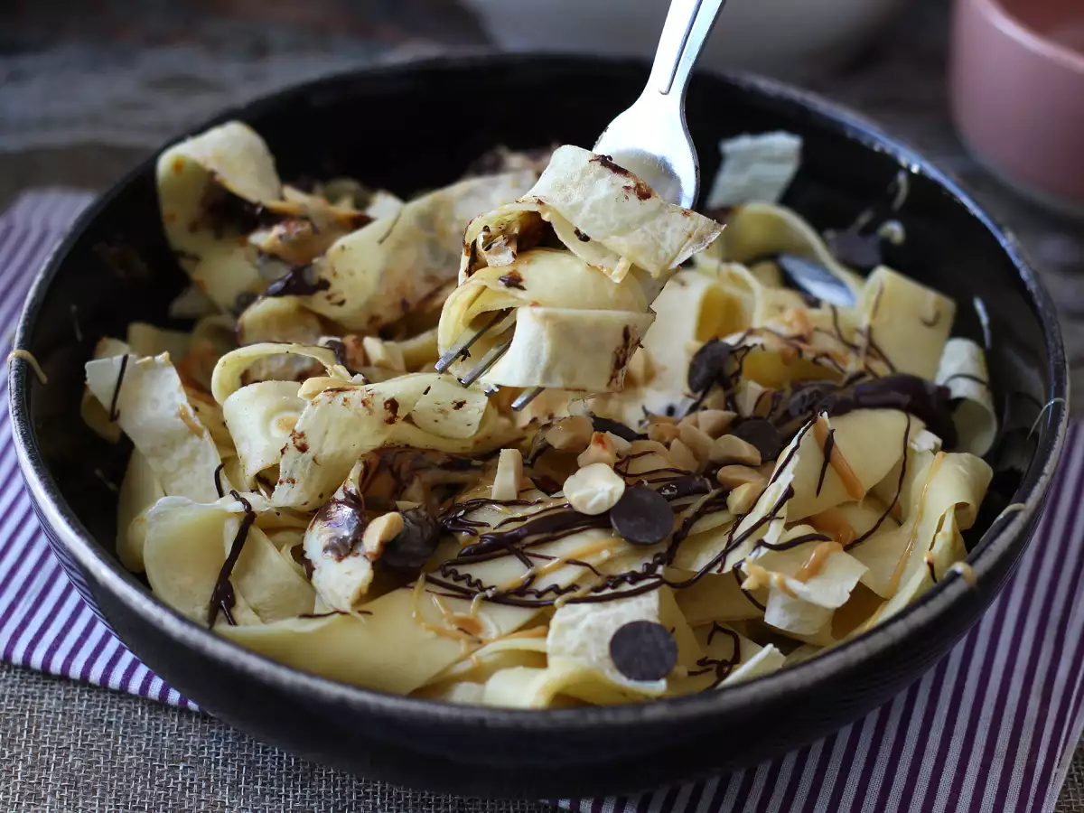 Tagliatelle de panqueca com chocolate e amendoim! - foto 9