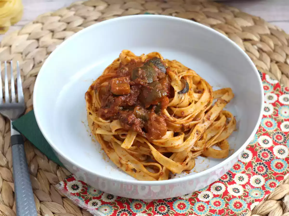 Tagliatelles com molho de curgete (abobrinha)