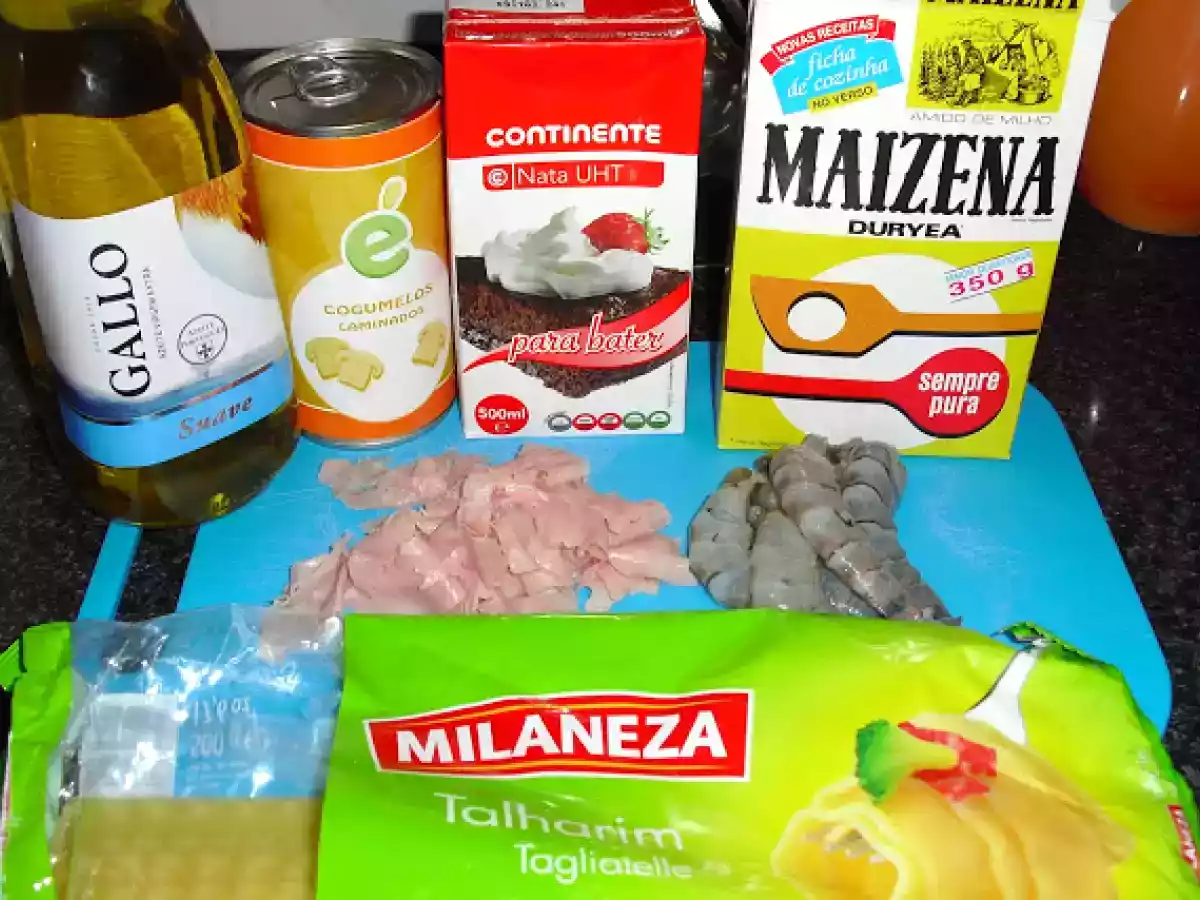 Talharim com cogumelos, camarão e molho branco cremoso - foto 2
