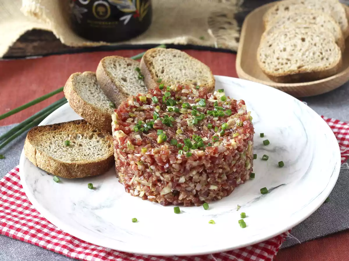 Tartare de fuet: releitura ibérica do tradicional steak tartar - foto 3