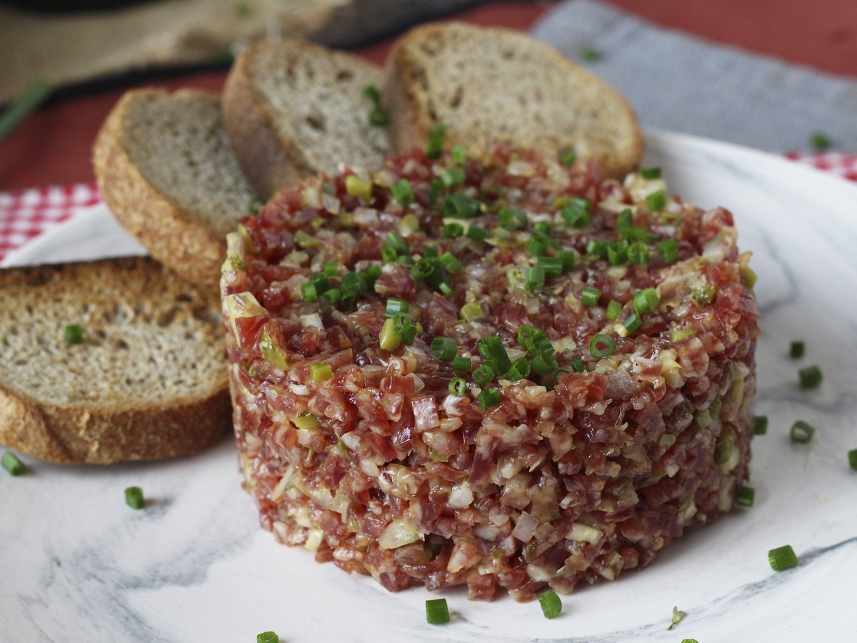 Tartare de fuet: releitura ibérica do tradicional steak tartar - foto 6