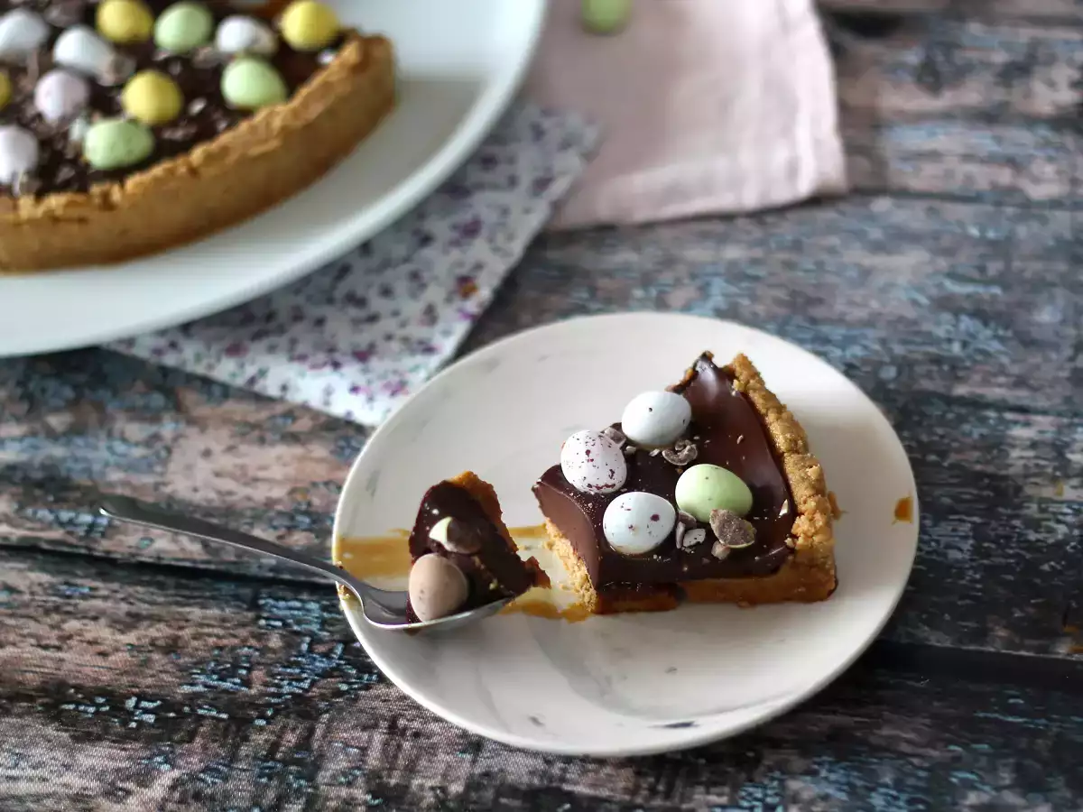 Tarte de chocolate e caramelo para Páscoa - foto 3