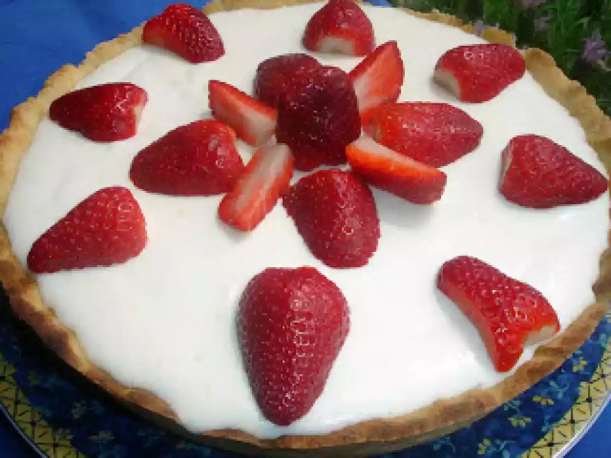 Tarte de Iogurte com Morangos