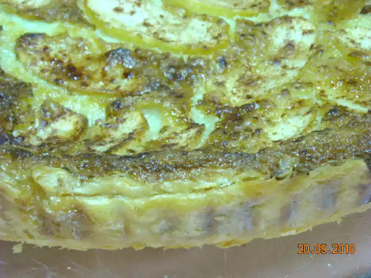 Tarte Folhada de Leite de Côcô e Maçã