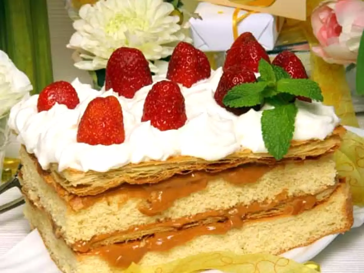 Tarte Semi-Folhada com Morangos