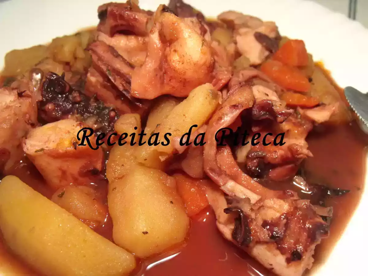 Tentáculos de pota guisados com batata e cenoura - foto 2
