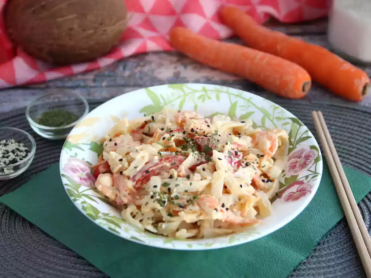 Thai Pasta (macarrão ao creme de coco com camarão e legumes)