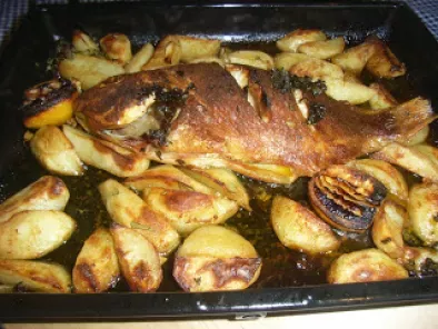 Tilapia assada no forno com batatas assadas no forno - foto 3