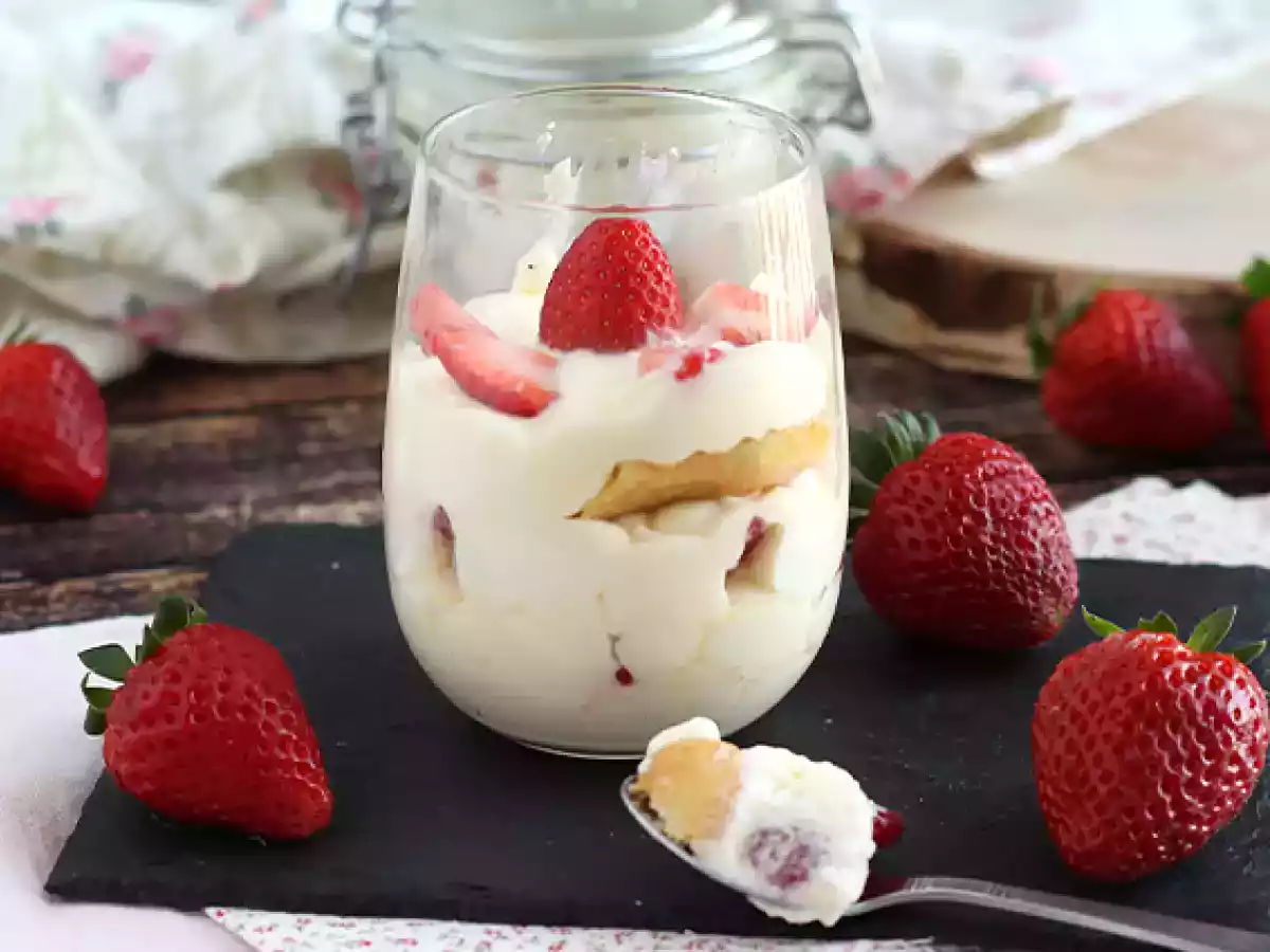 Tiramisu de morango (mais fácil) - foto 2