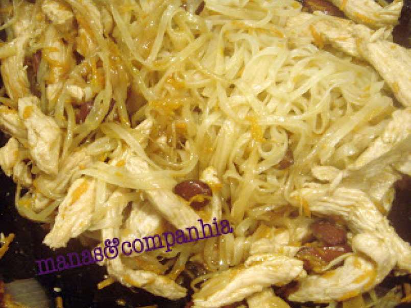 Tiras de peru com rebentos de soja e massa de arroz (isa) - foto 7