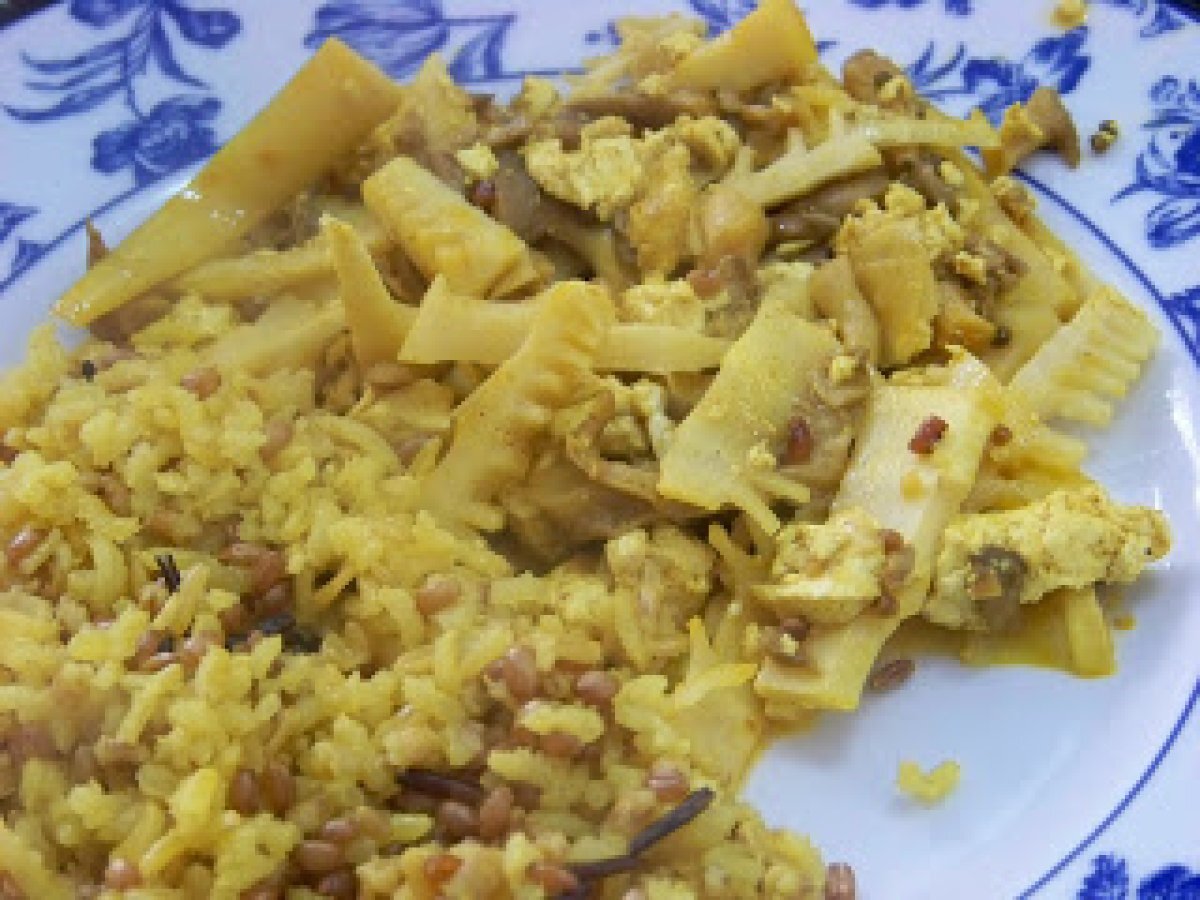 Tofu com Legumes à moda Indiana.